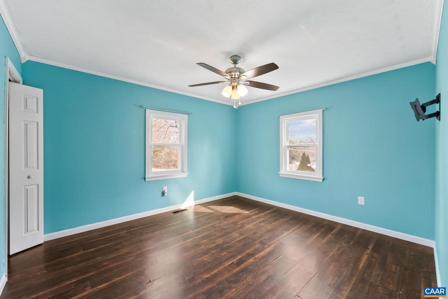 112 Lee St photo 25