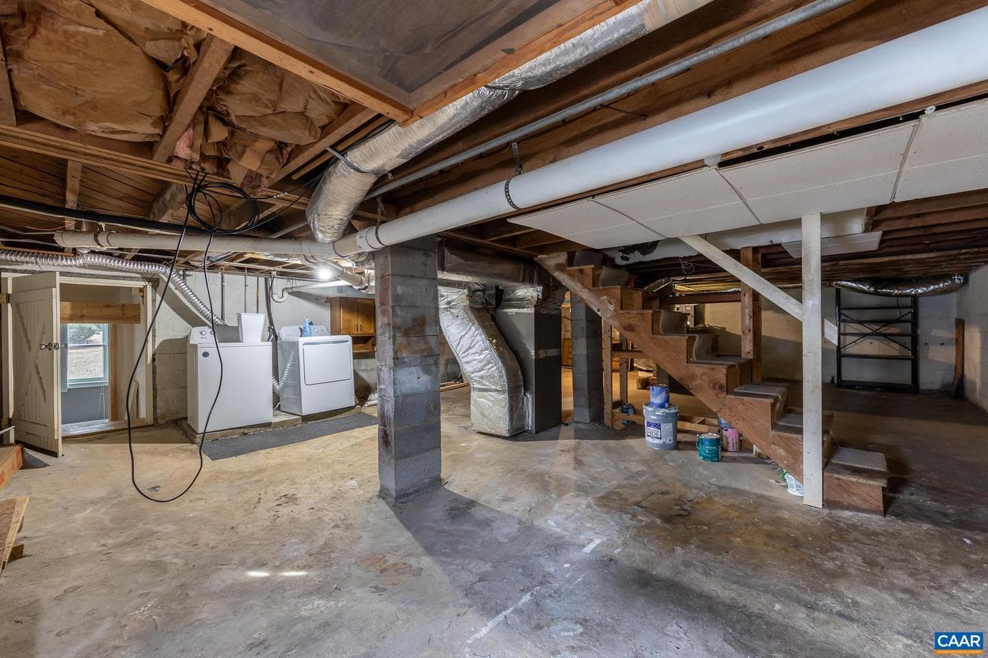 112 Lee St photo 35