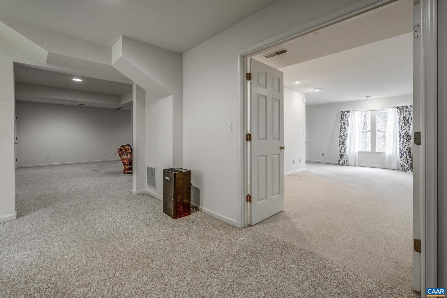 1445 Willow Lake Dr photo 28