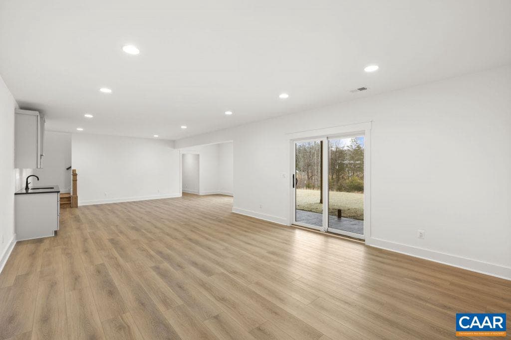 3769 Stony Point Rd photo 29