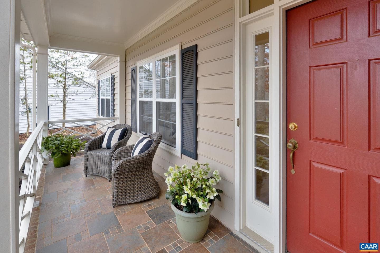 1697 Banyan Ct photo 2