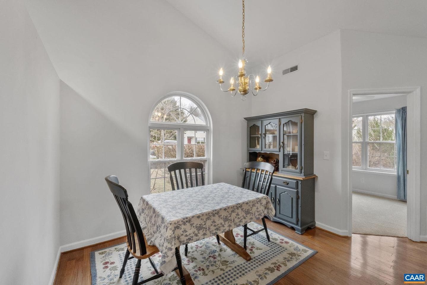 201 Buttercup Ln photo 18