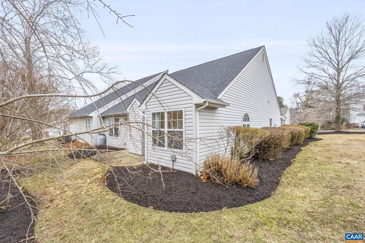 201 Buttercup Ln photo 22