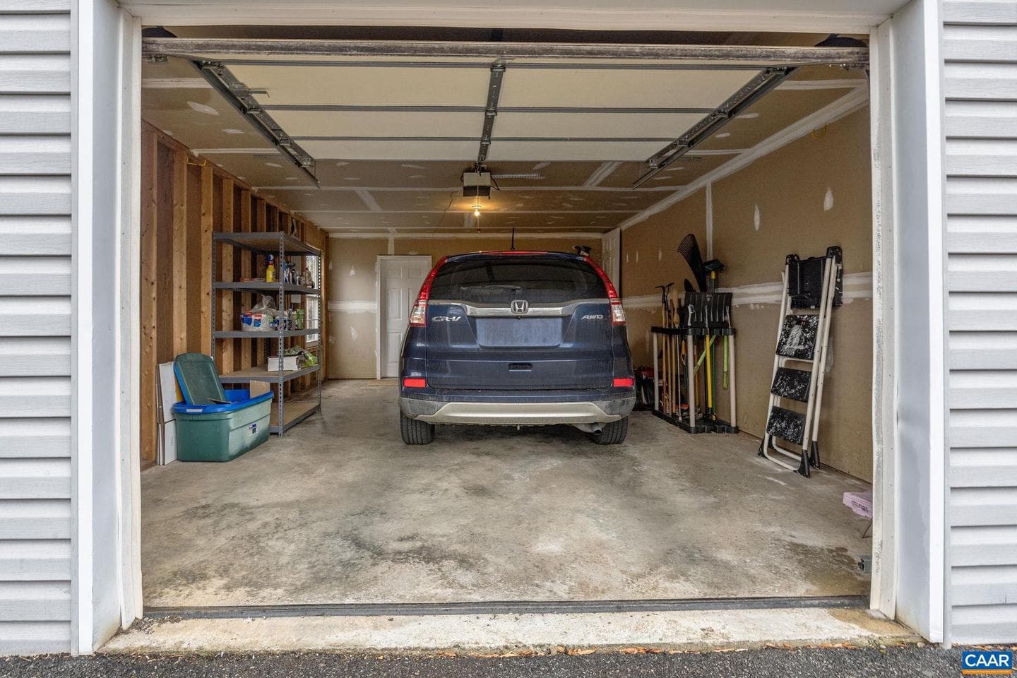 201 Buttercup Ln photo 25