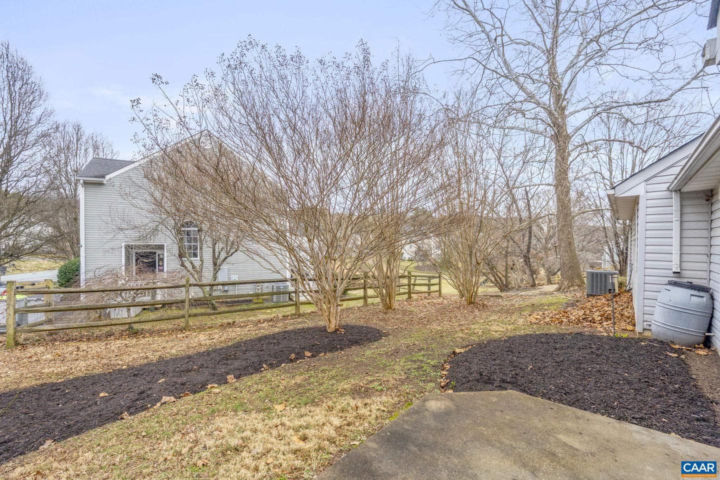 201 Buttercup Ln photo 26
