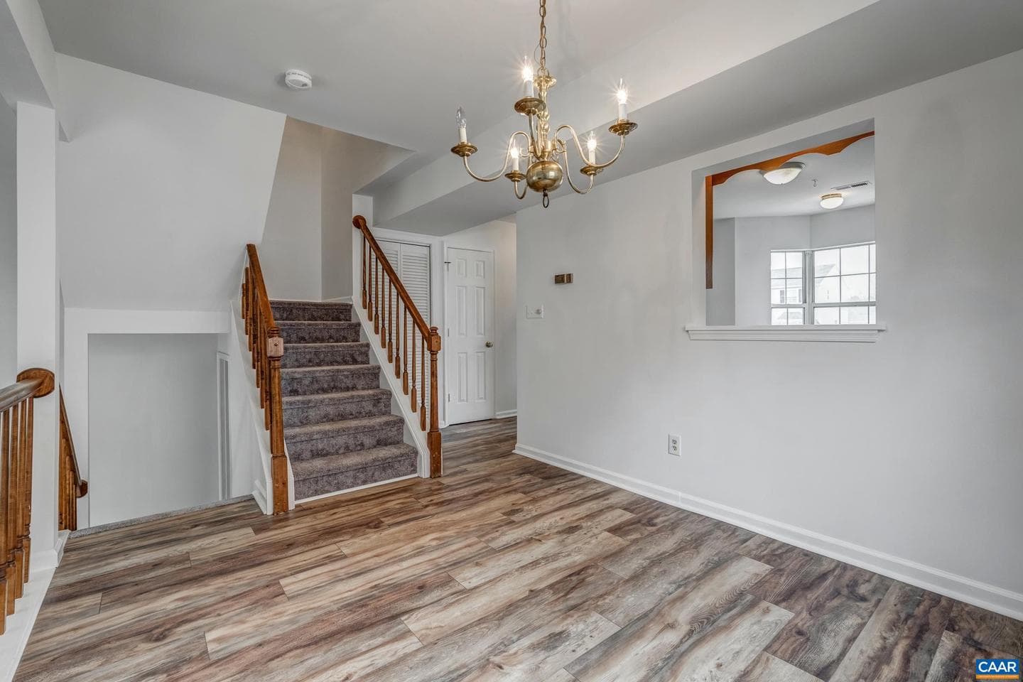 4632 Briarwood Dr photo 7