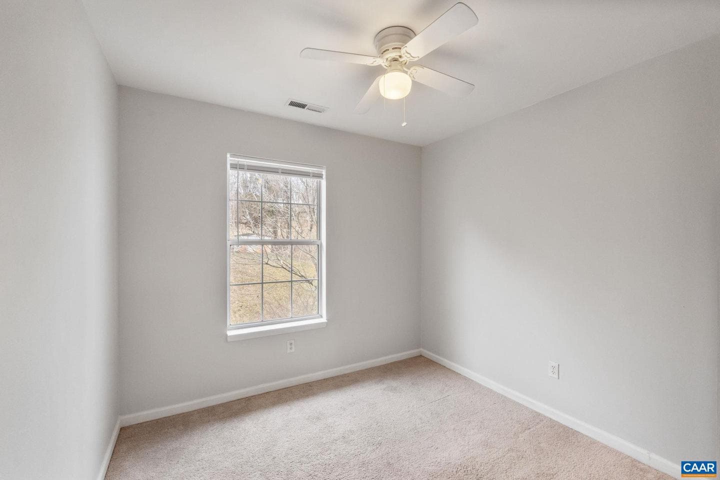 959 Rives St photo 20