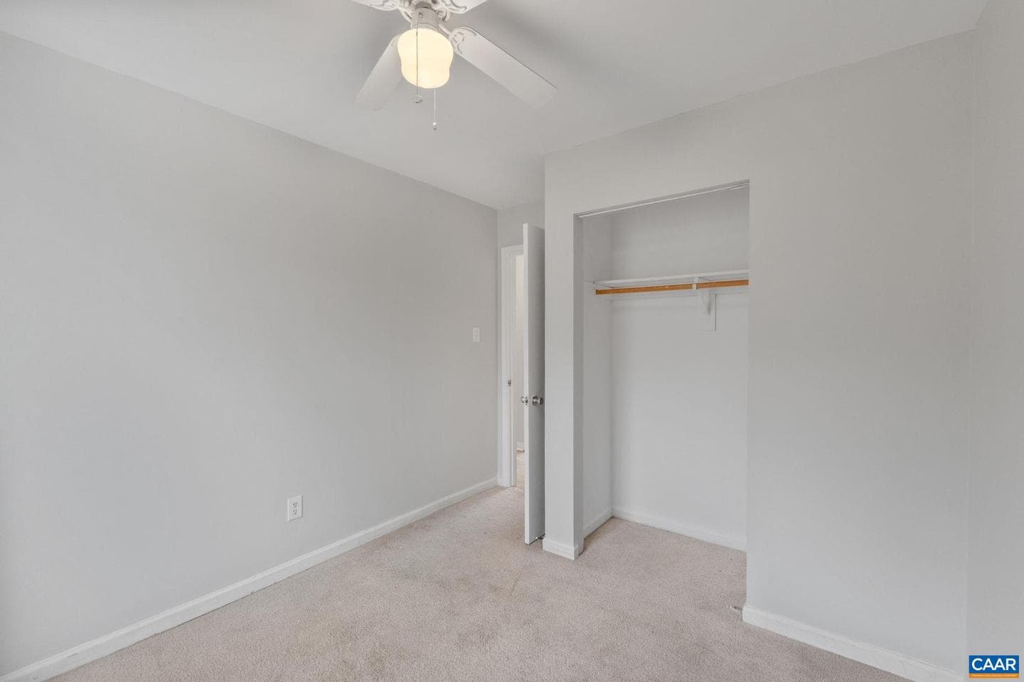 959 Rives St photo 23