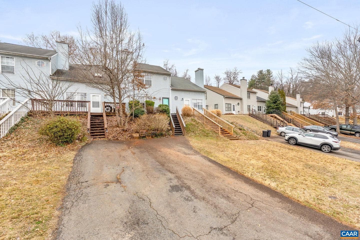 959 Rives St photo 5