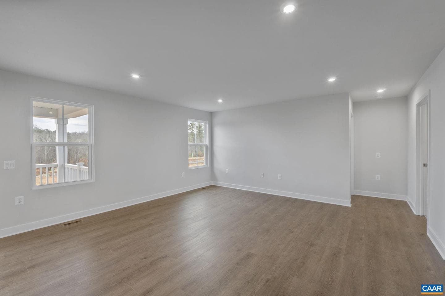140 Gunnison Dr photo 6