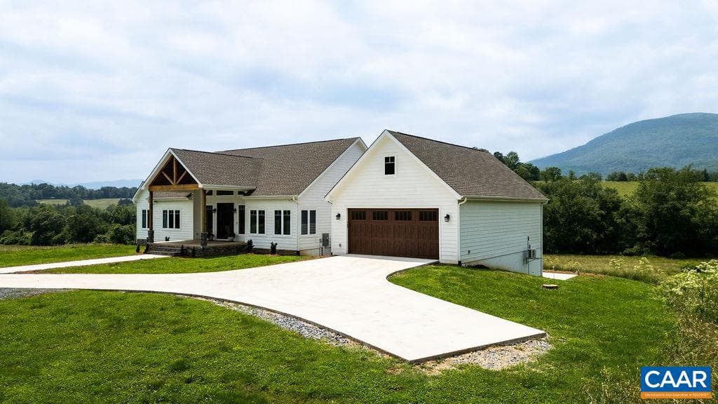 61 Hillside Ln photo 13