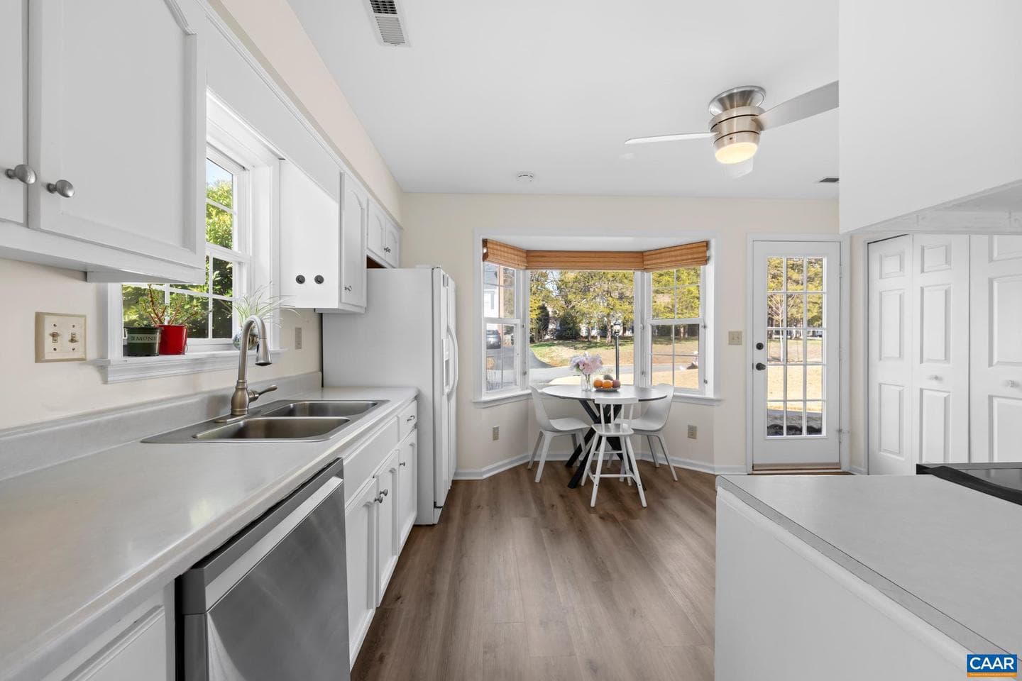 2071 Winterfield Cir photo 9