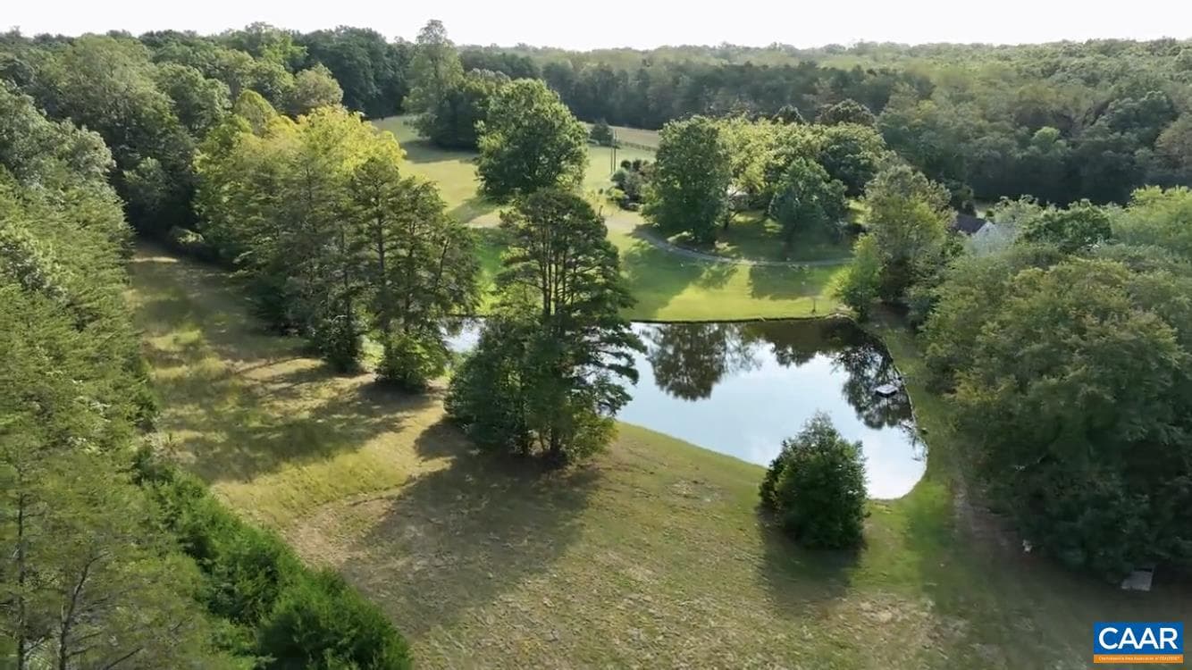 1128 Beaverdam Rd photo 4