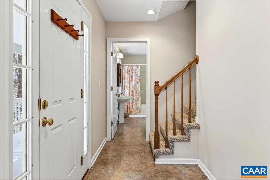 9 Dogwood Ln photo 12