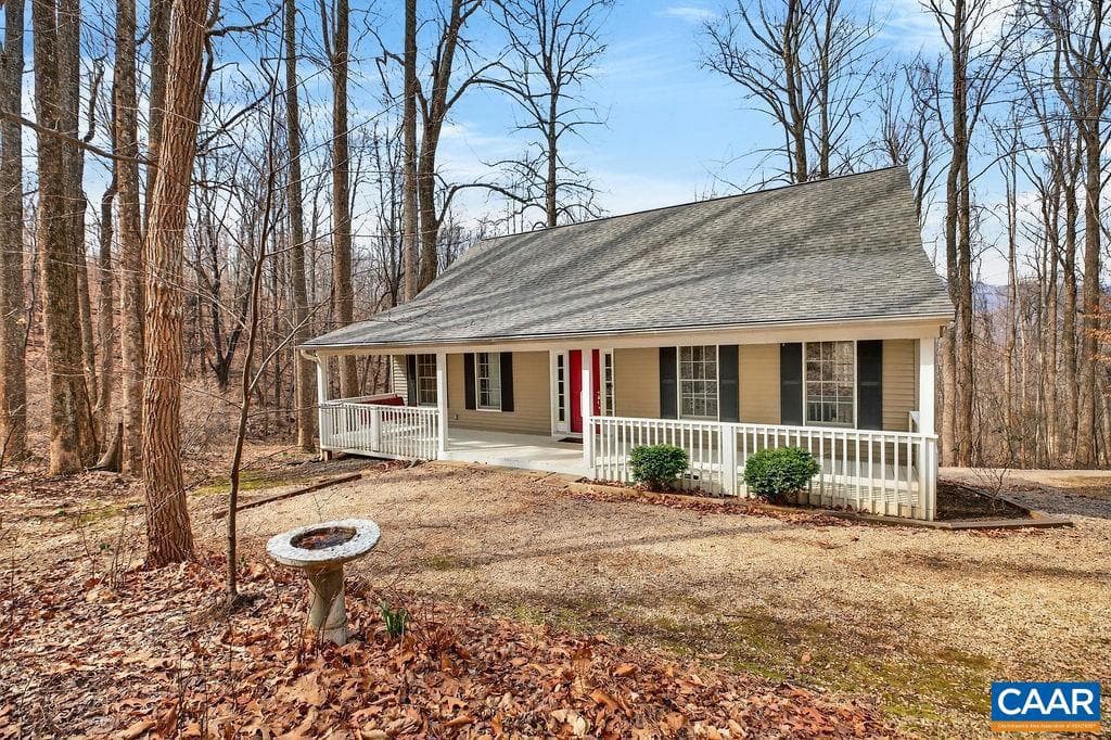 9 Dogwood Ln photo 2
