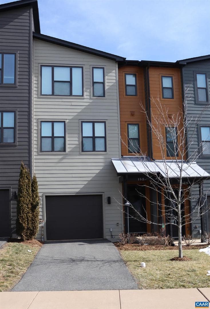 152 Junction Ln photo 1