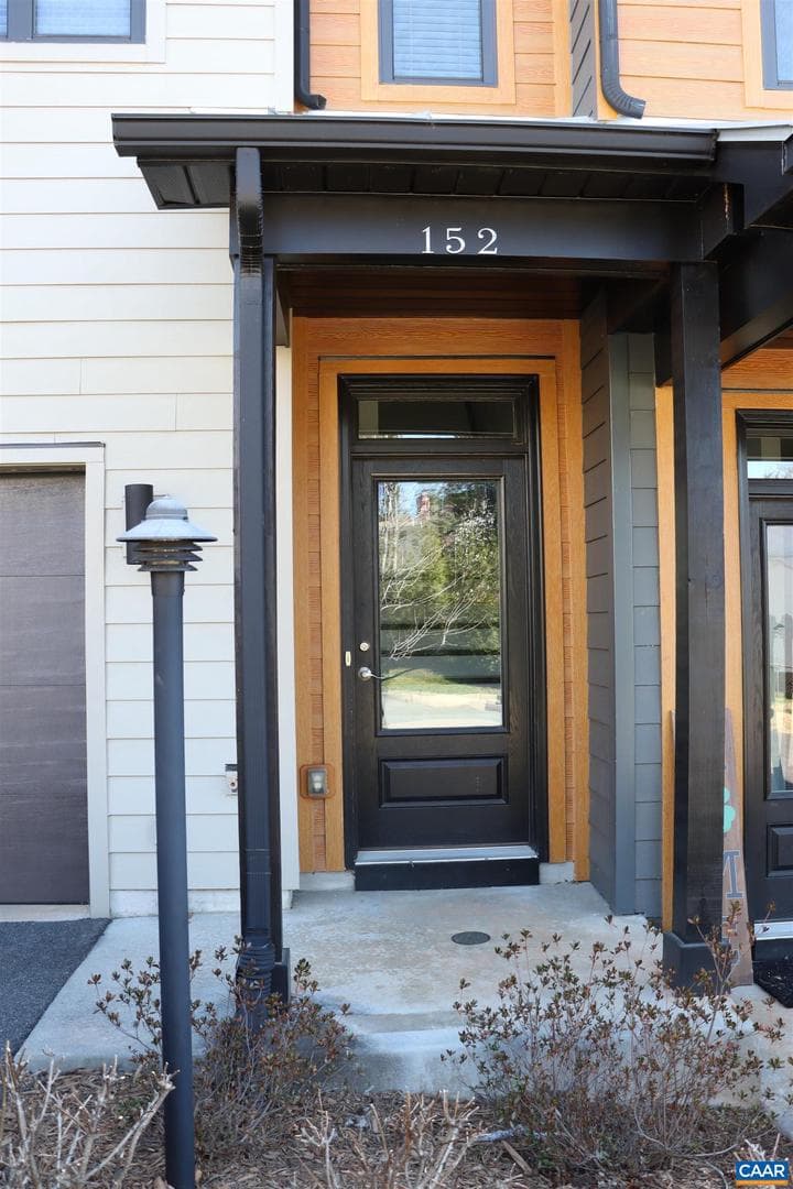 152 Junction Ln photo 2