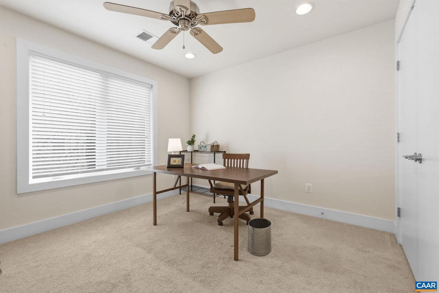 114 Burnet Way photo 23