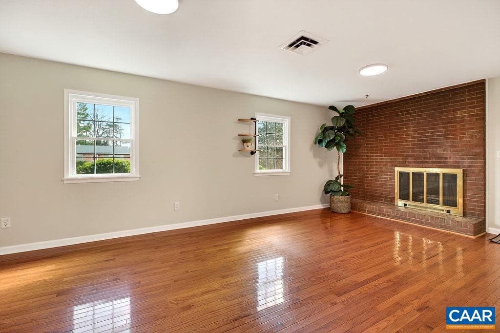 205 Stonewall Dr photo 33