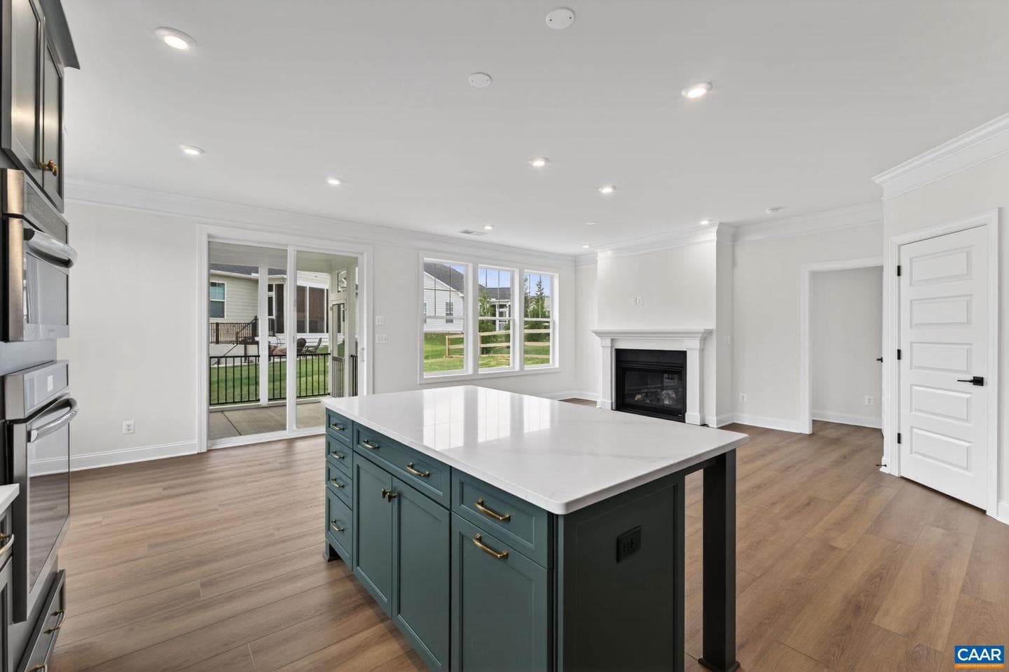 1c Sablewood Dr photo 8