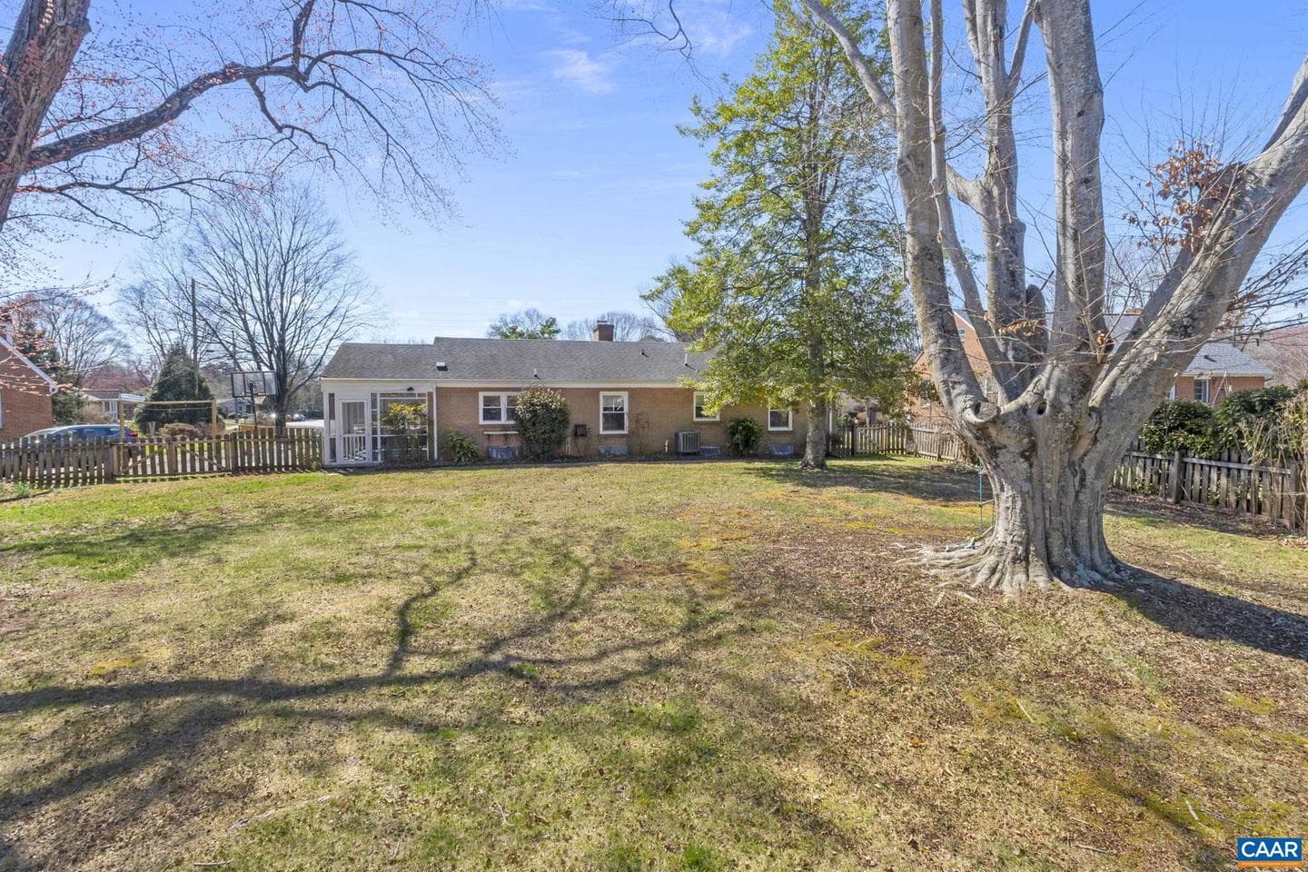 2310 Tarleton Dr photo 35