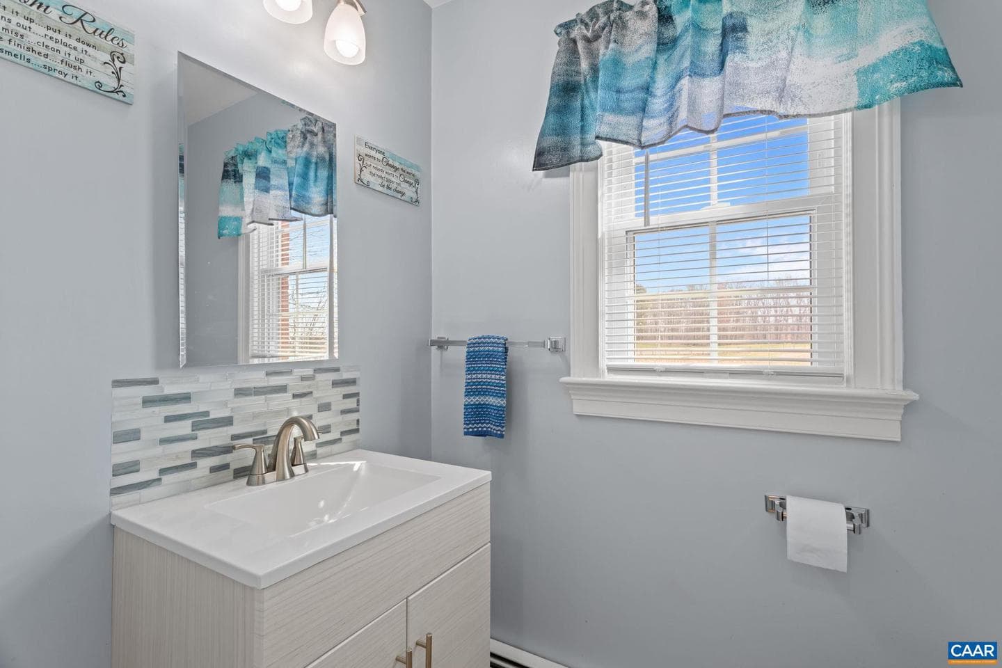 3258 W River Rd photo 10