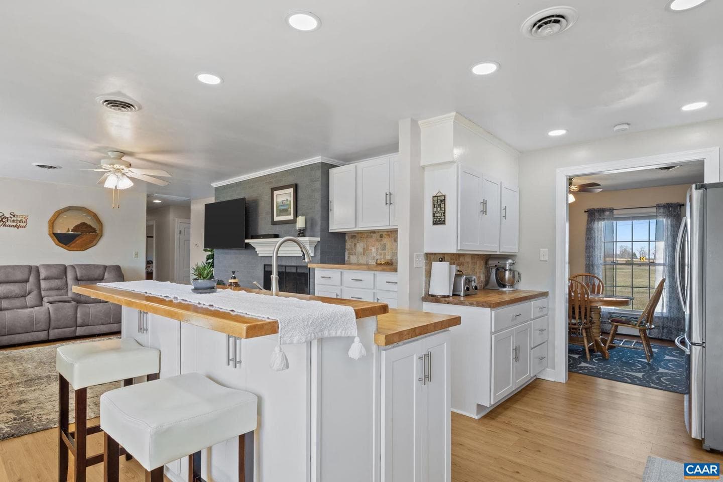 3258 W River Rd photo 28