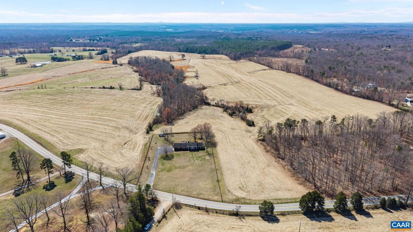 3258 W River Rd photo 38