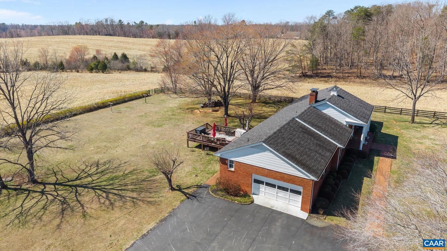 3258 W River Rd photo 44