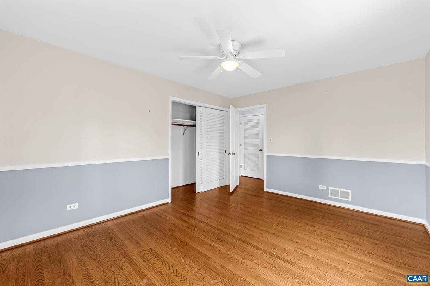 2402 Bennington Rd photo 43