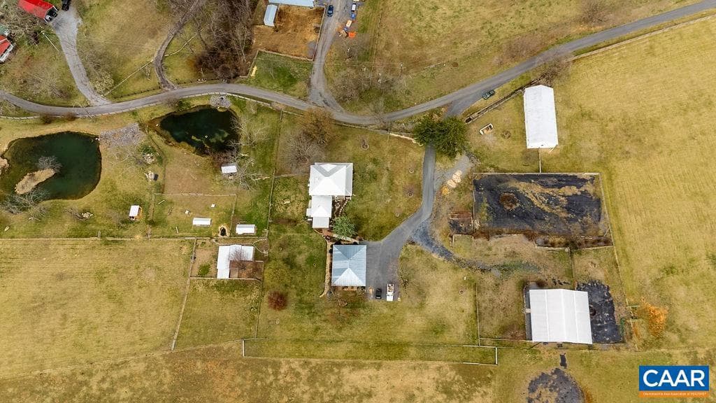 142 Mt Ida Ln photo 2