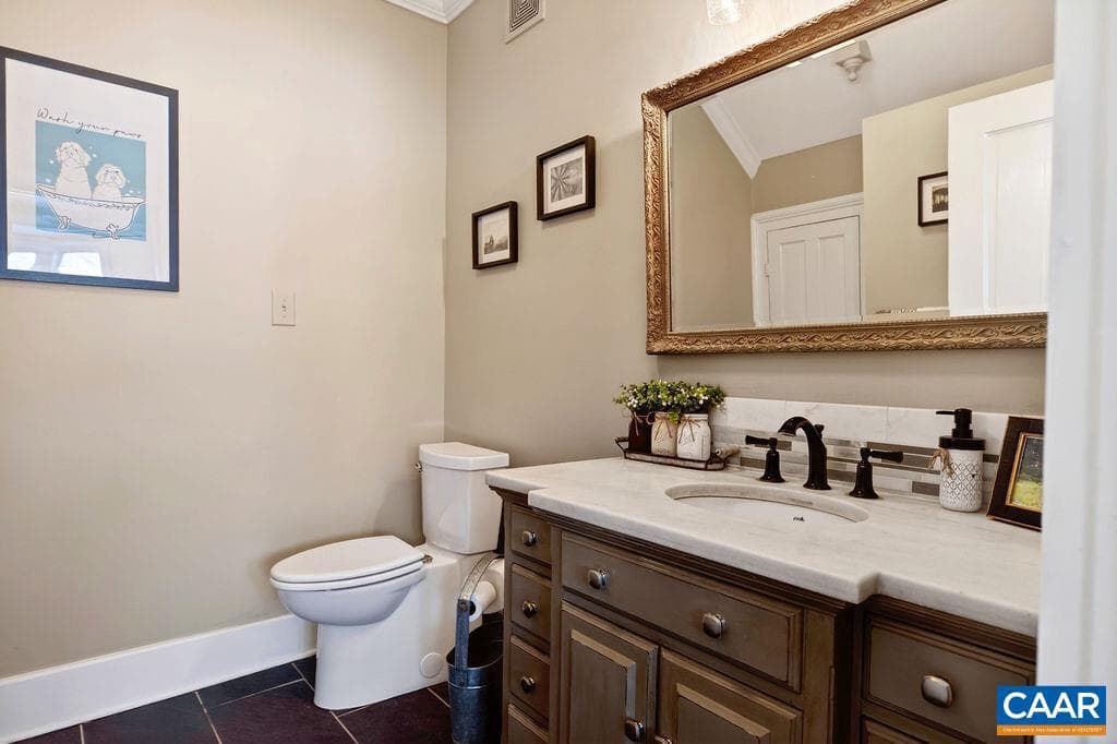 142 Mt Ida Ln photo 28