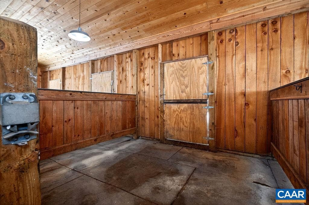 142 Mt Ida Ln photo 68