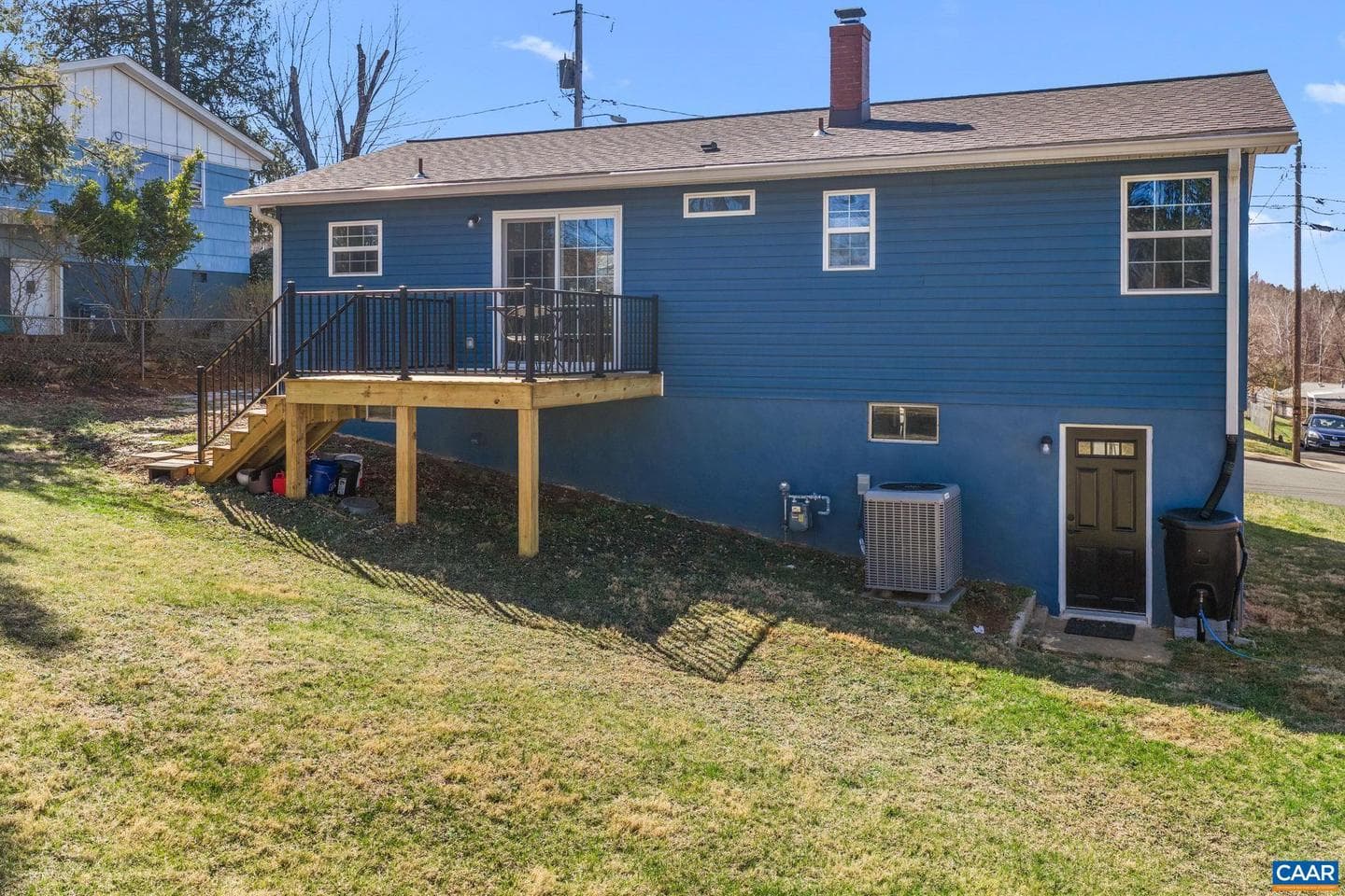 1659 Meridian St photo 2