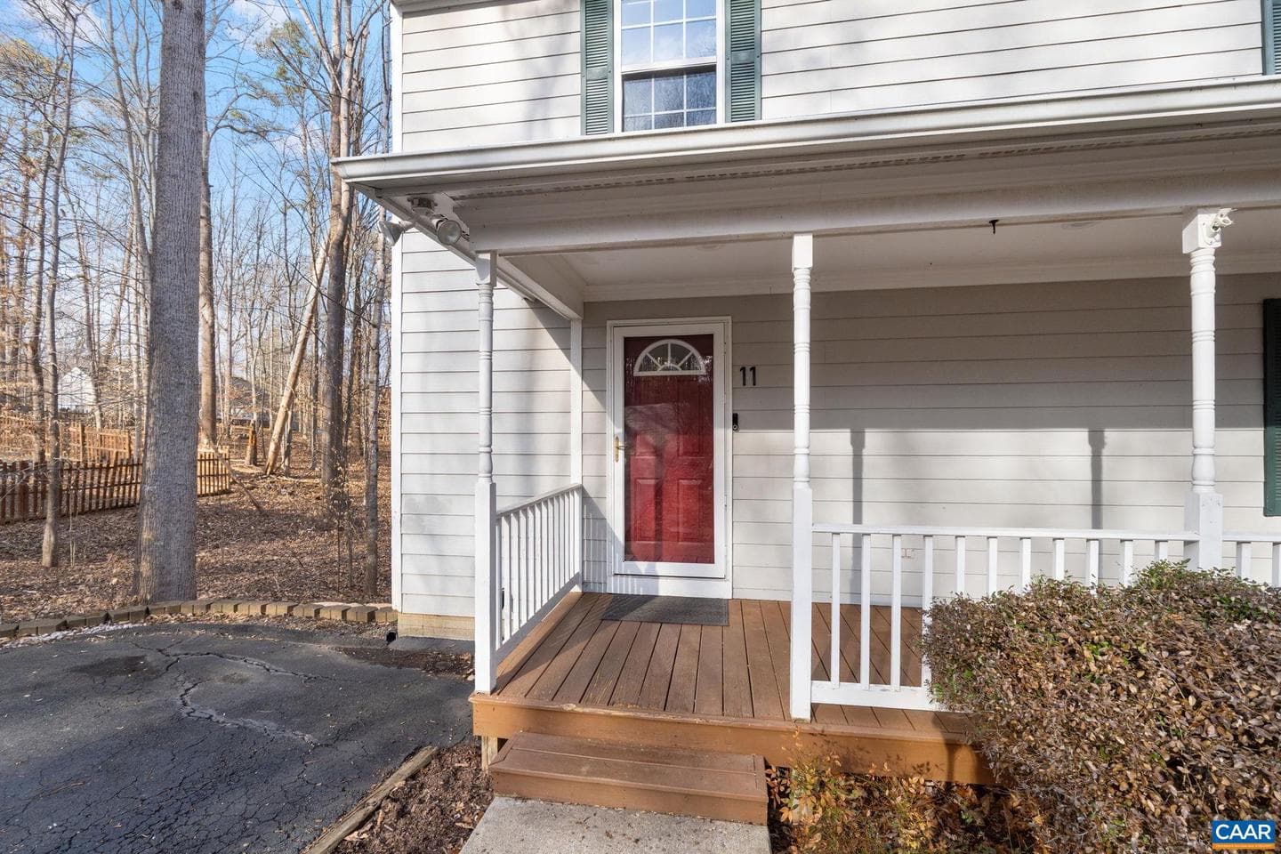 11 Holly Cir photo 3