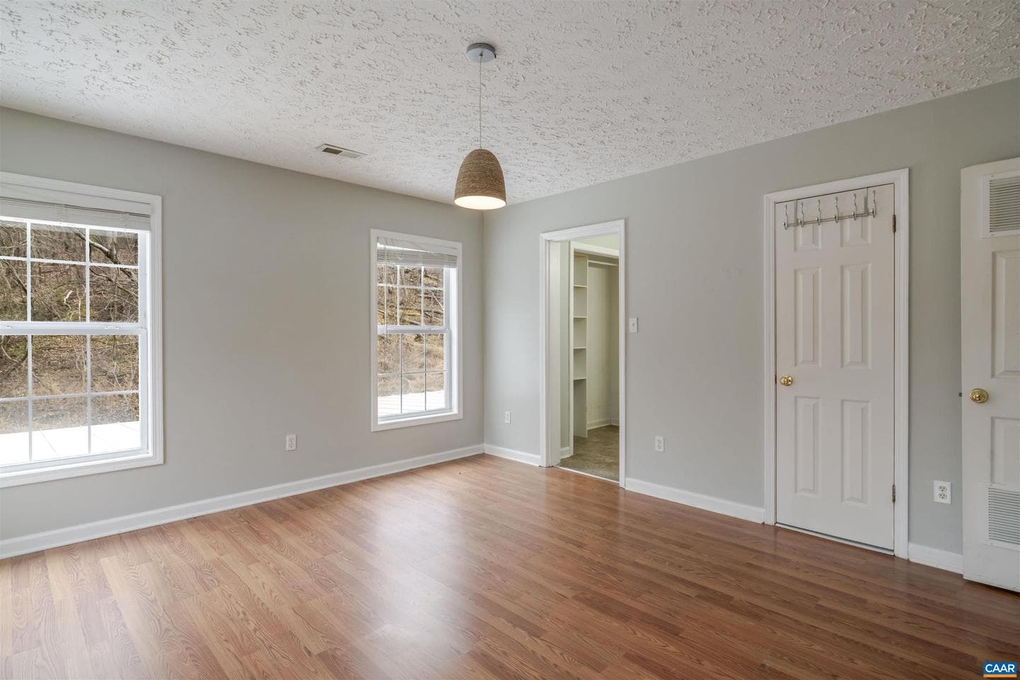 5860 Bearwood Rd photo 34
