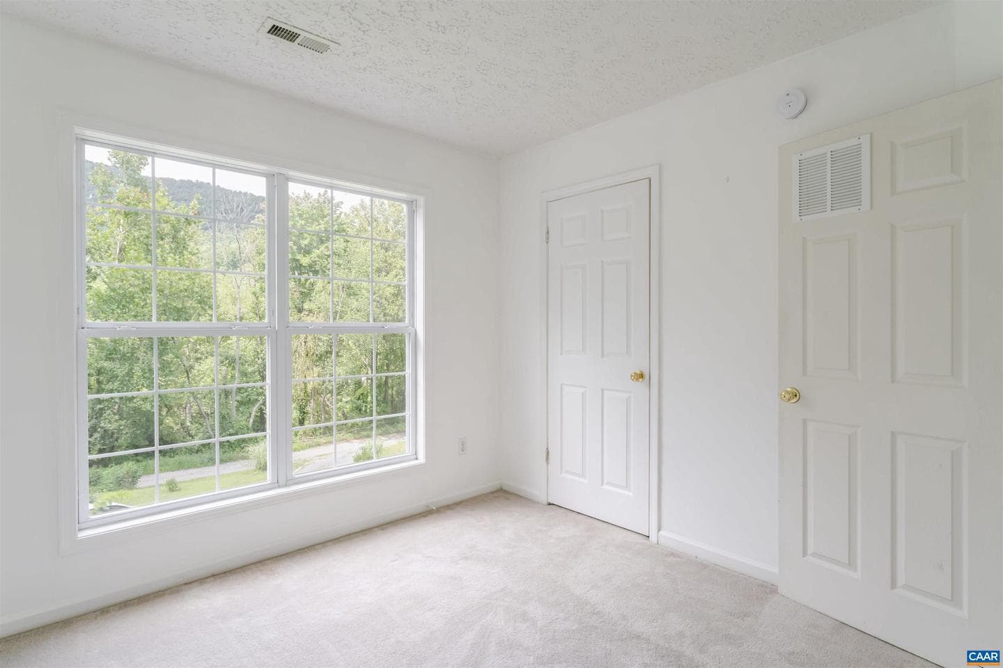 5860 Bearwood Rd photo 40