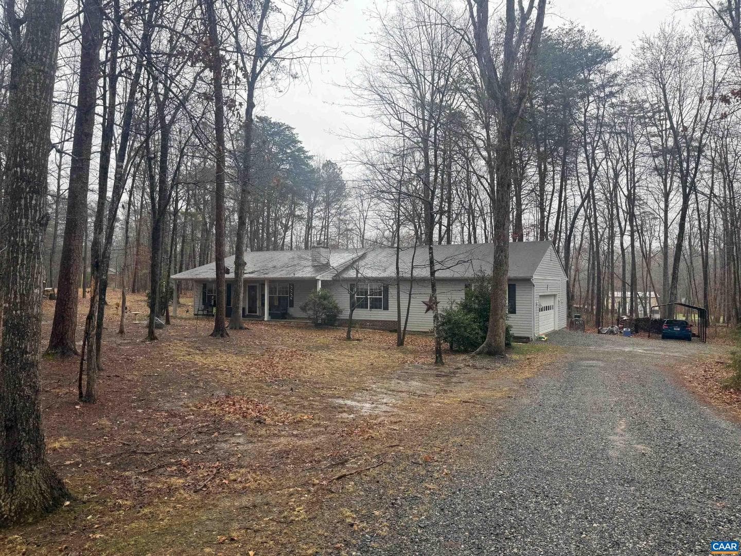 547 Forest Hill Rd photo 2