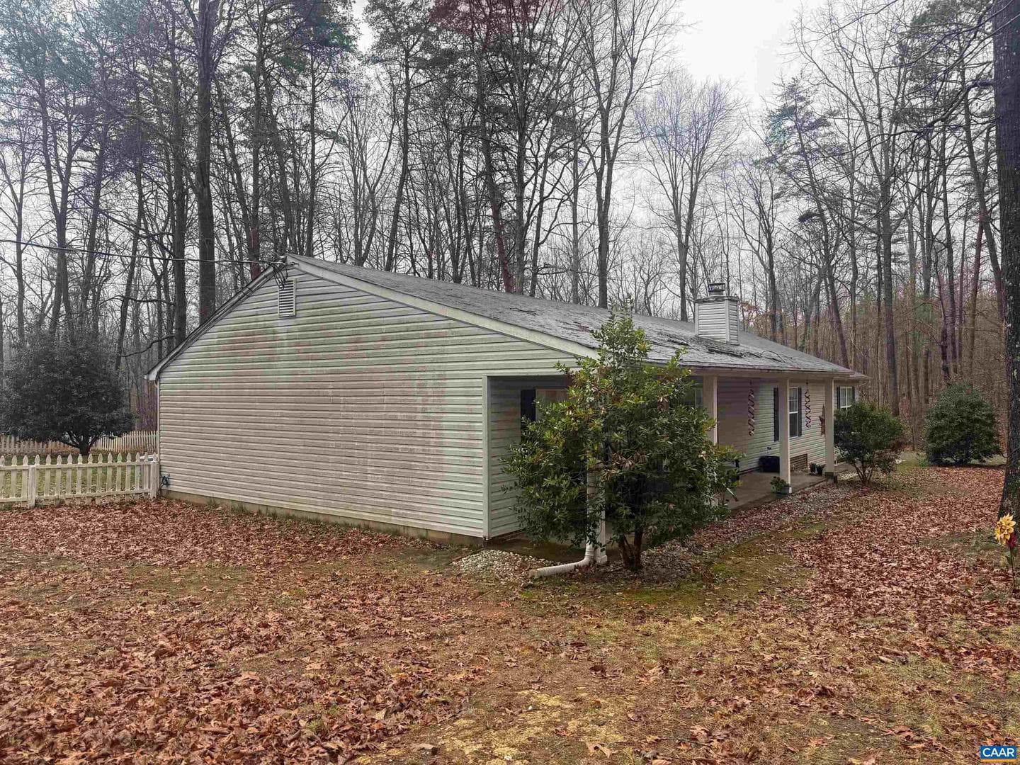 547 Forest Hill Rd photo 5