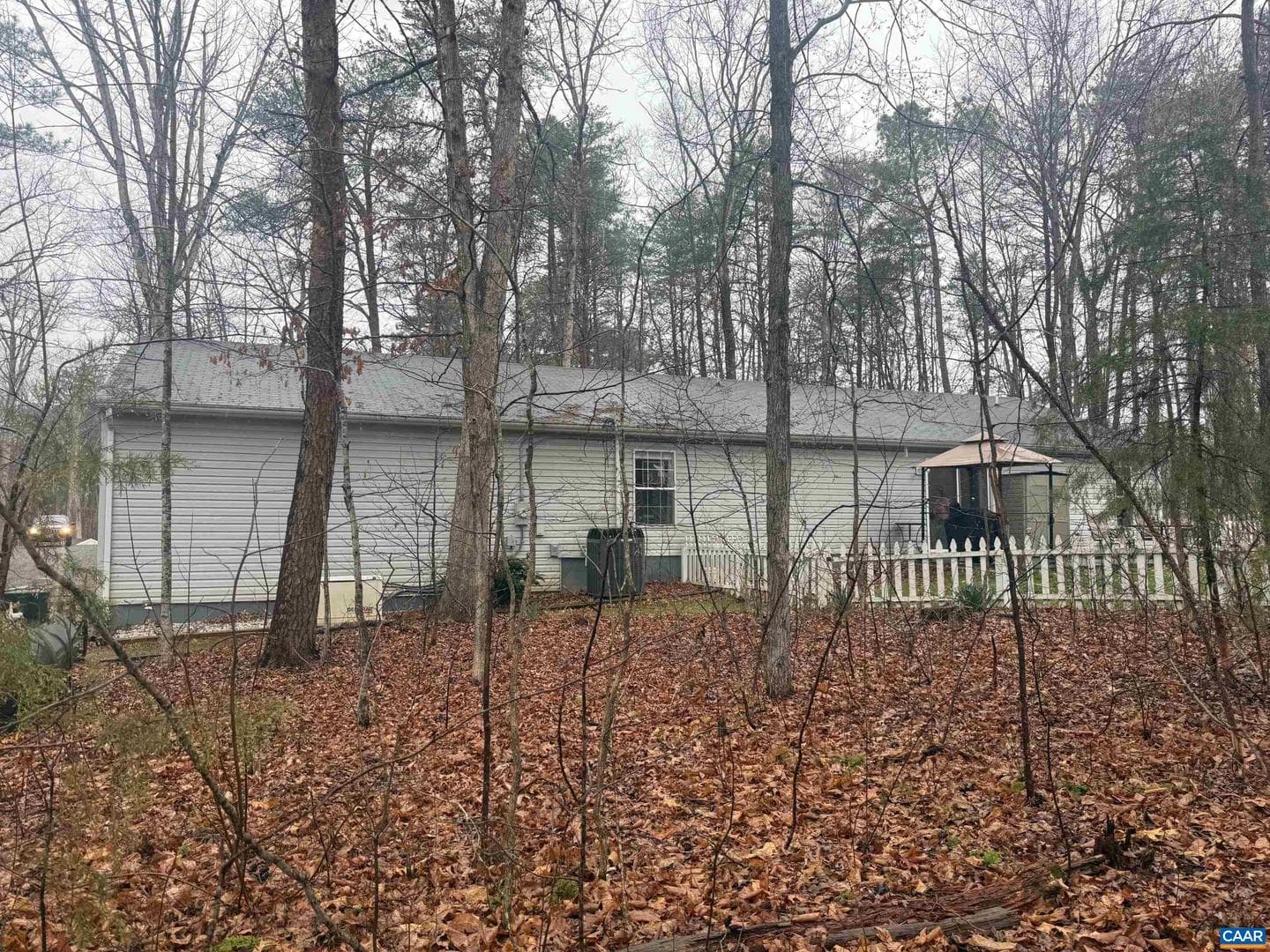 547 Forest Hill Rd photo 8