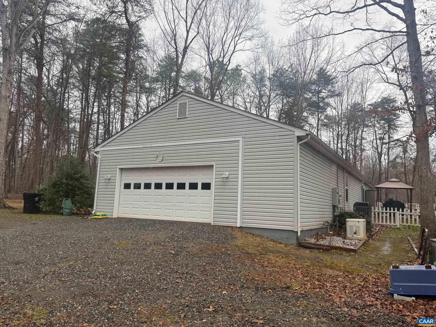 547 Forest Hill Rd photo 9