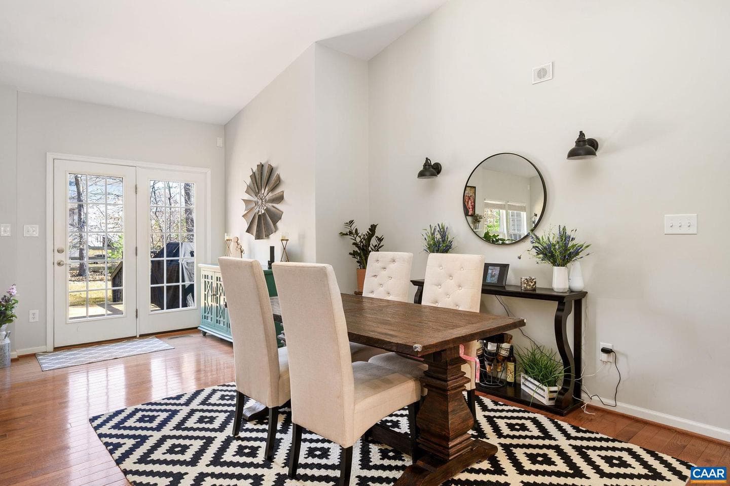 123 Sydney Way photo 6