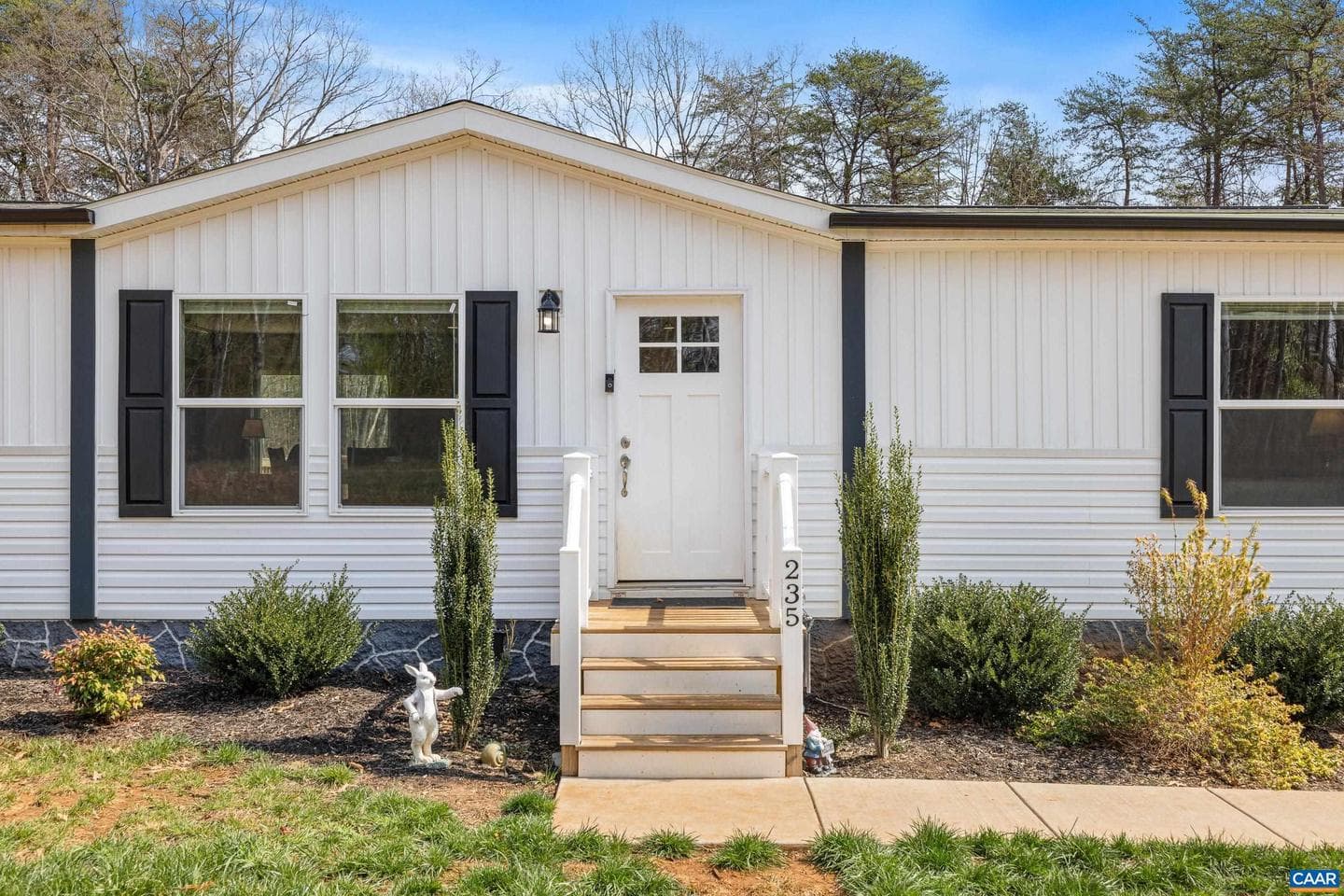 235 Shores Rd