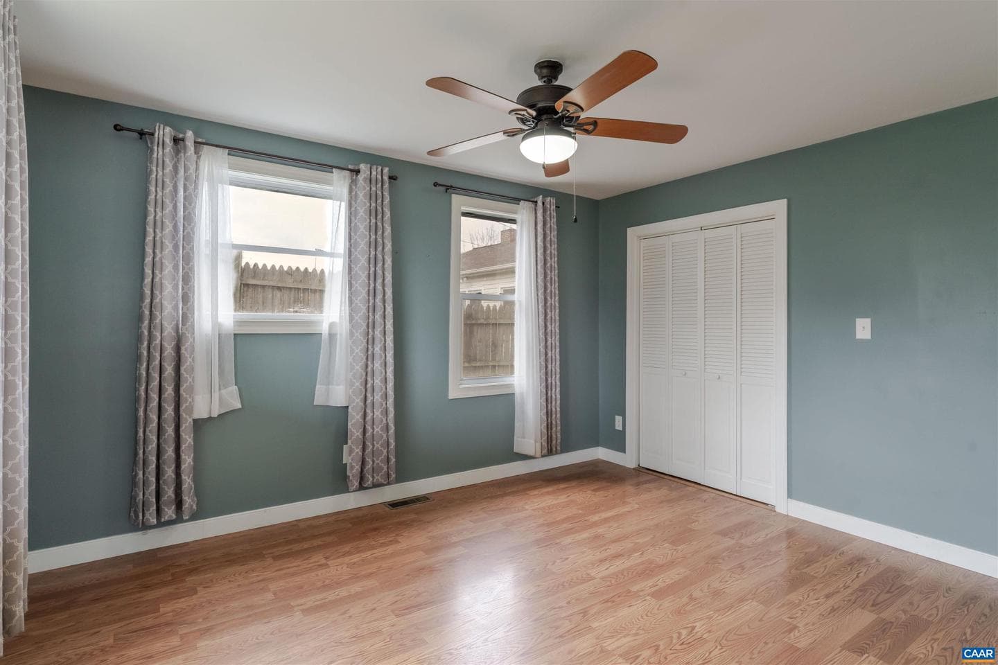 424 Oak Ave photo 12