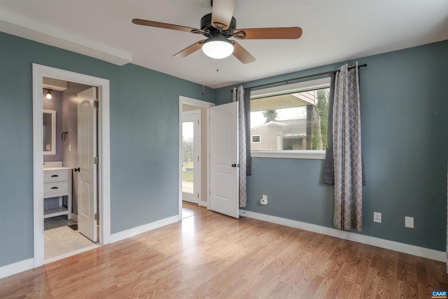 424 Oak Ave photo 14