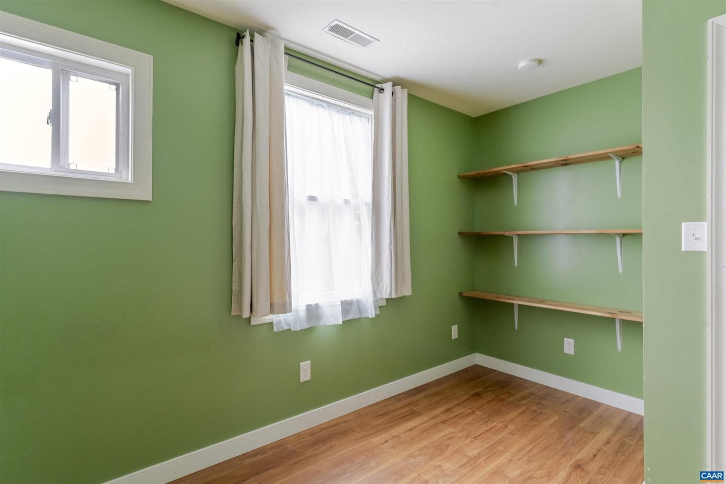 424 Oak Ave photo 27
