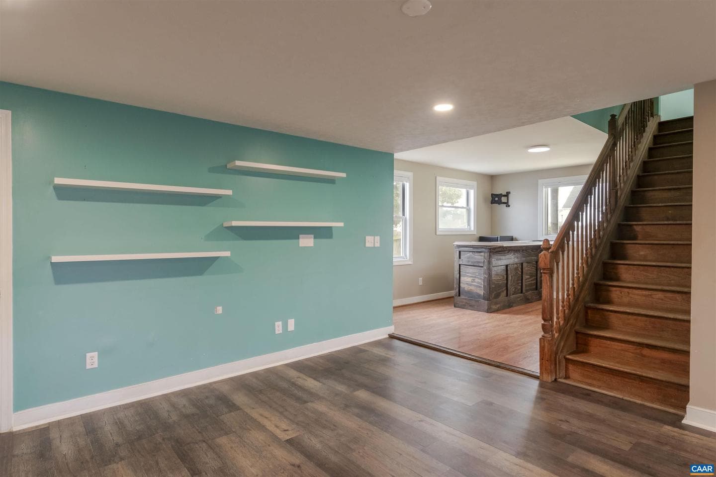 424 Oak Ave photo 8