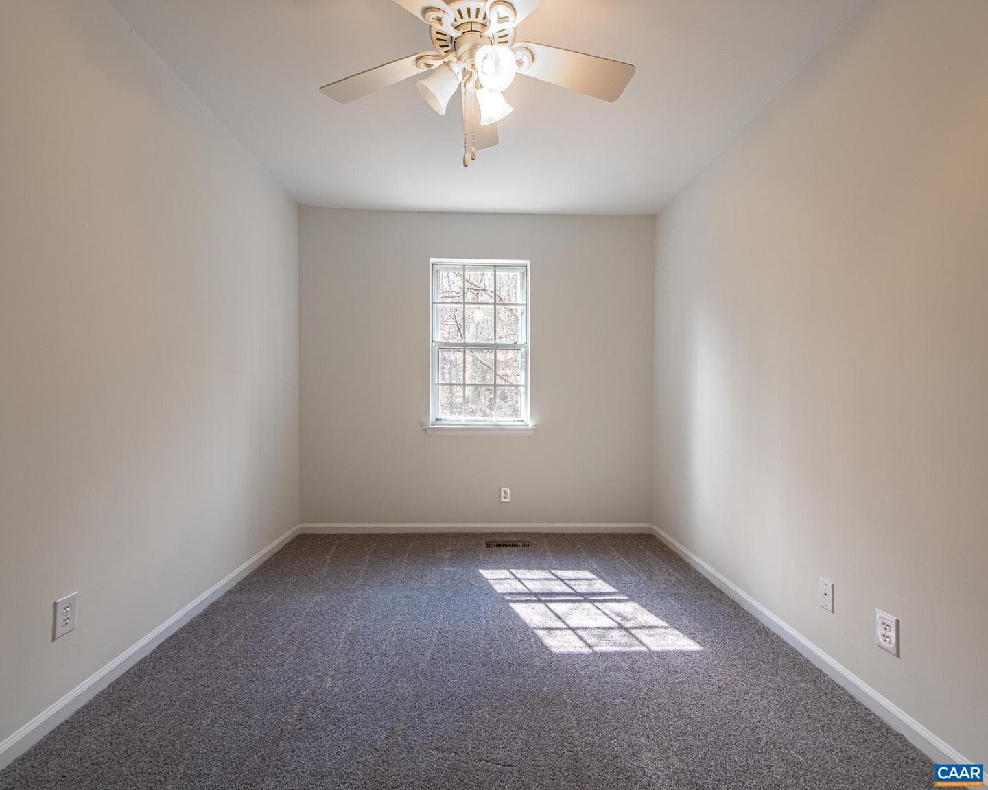 138 Scarborough Pl photo 29