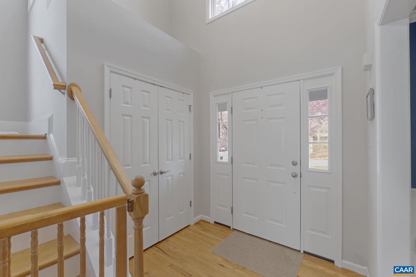 103 Riverside Dr photo 14