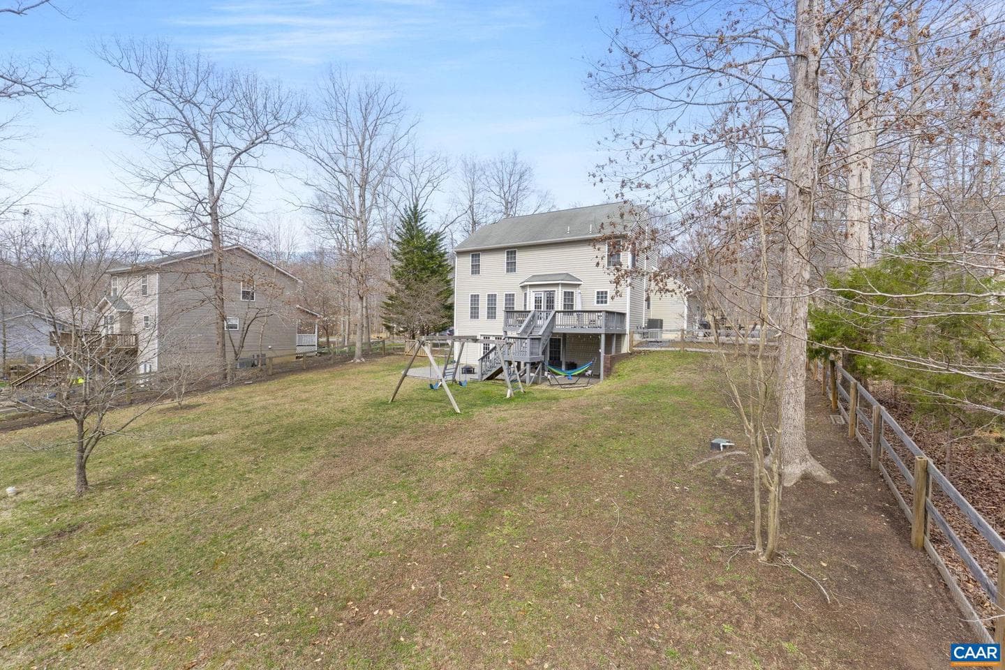 103 Riverside Dr photo 33